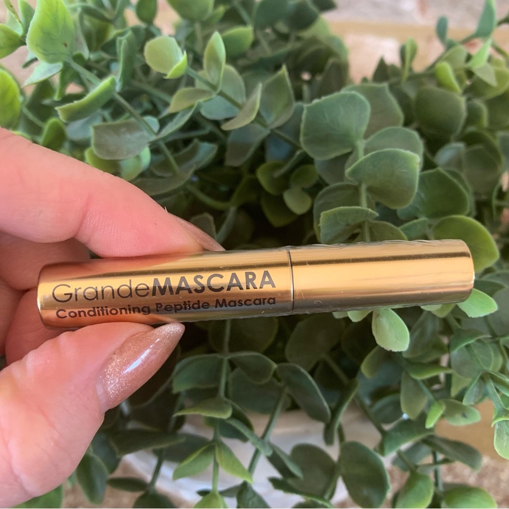 ✨$5✨ Grande Mascara | Conditioning Peptide Mascara | Mini
